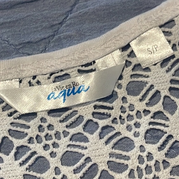 Aqua La Vie en Rose White Crochet Style Coverup - Picture 5 of 6